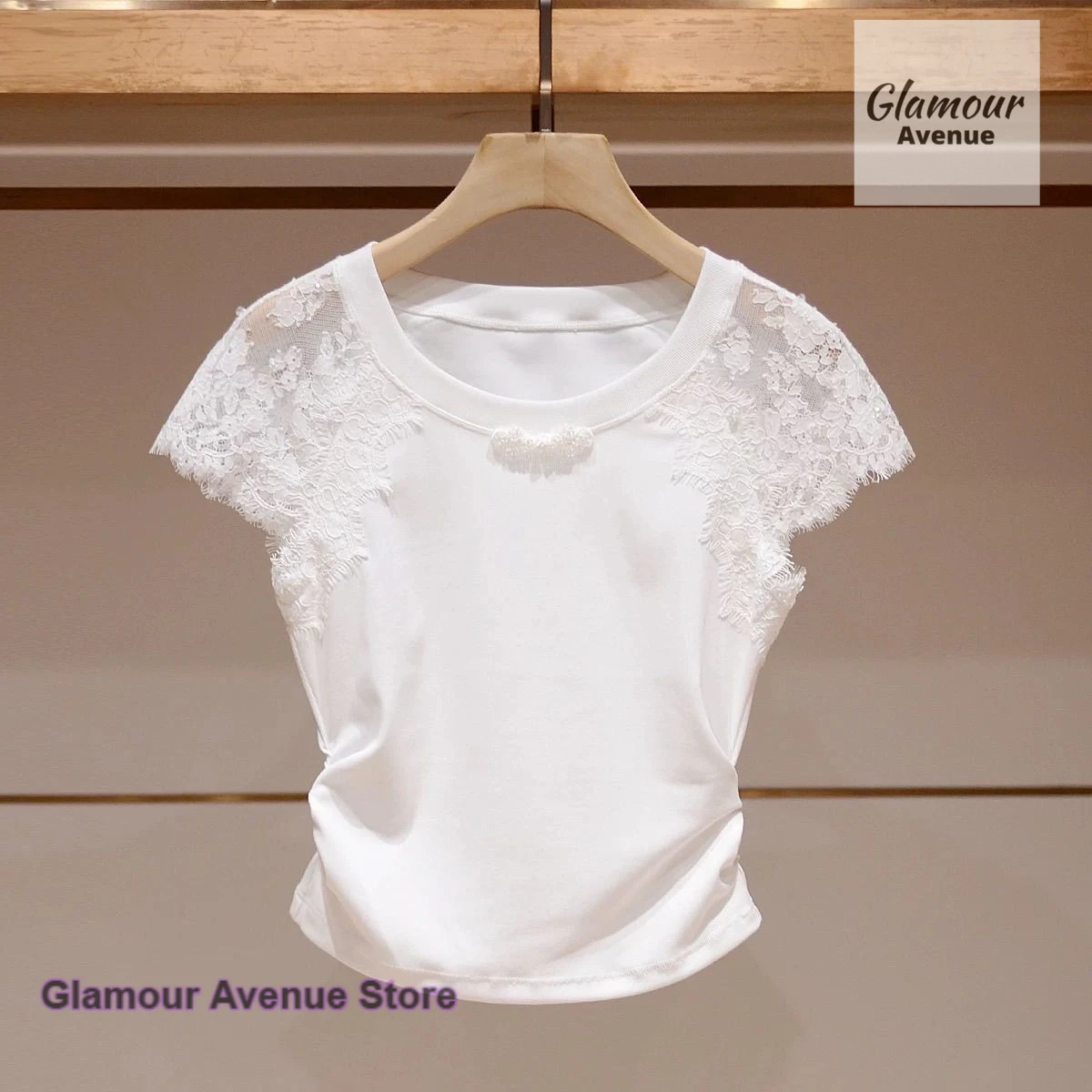 French cotton short-sleeved T-shirt female summer new fashion lace openwork gauze round neck stitching white short coat.
