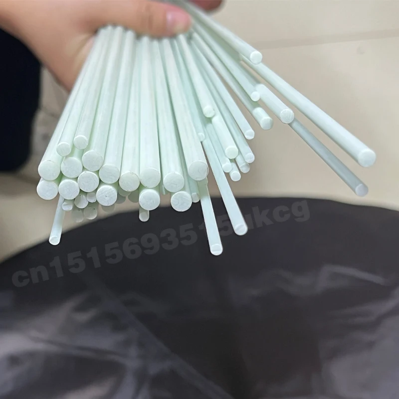 3 pz/lotto Accessori di Danza Del Ventre Bastone Flessibile 3mm Velo Bandiere Bianco Fibra di Vetro Lunghezza Asta Spessore Colore Può Essere Personalizzato