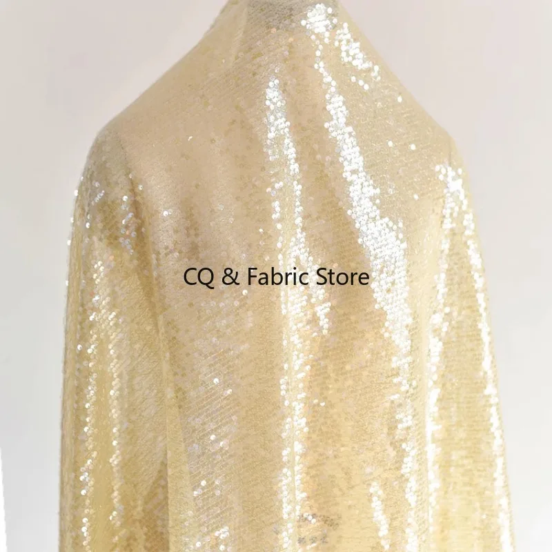 Tessuto di pizzo ricamato con paillettes lucide multicolori Abito da sposa Materiale da cucito fatto a mano fai-da-te Tessuto decorativo per abbigliamento