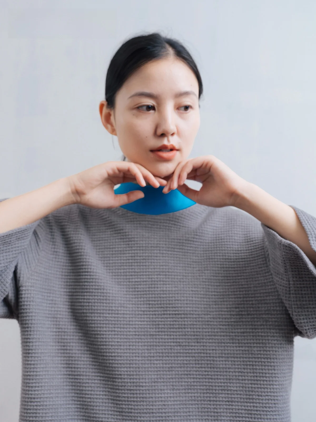 

Женская футболка Blue Poet Highlight 23aw с рукавом до локтя, вязаная, в стиле пэчворк, в полоску, с цветовыми блоками, свободного кроя, из полиэфирного волокна, с высоким воротником