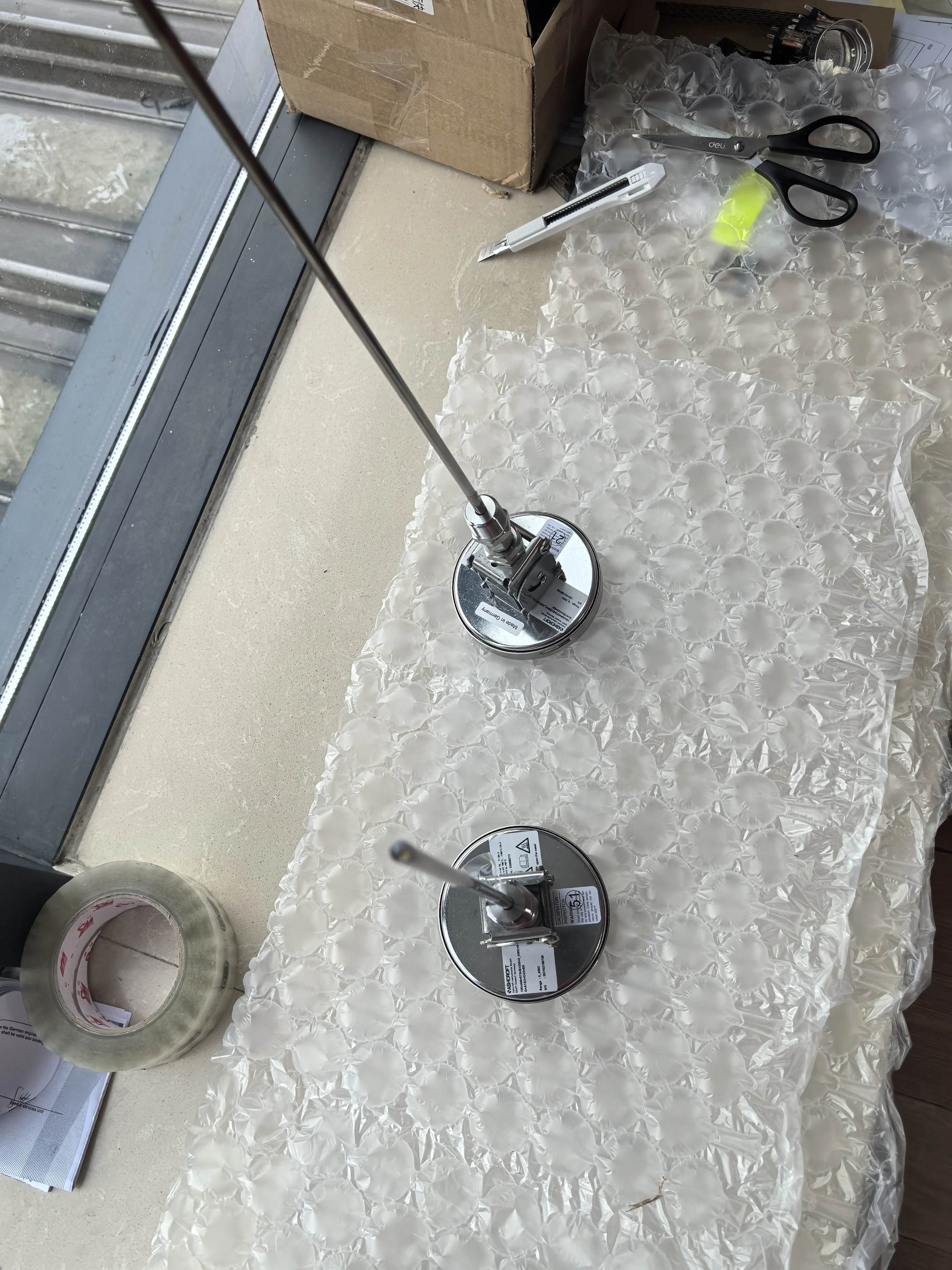 مقياس حرارة صناعي من سلسلة ثنائية المعدن عالي الجودة لمستشعر درجة حرارة Aschroft لزيت المحولات WIKA