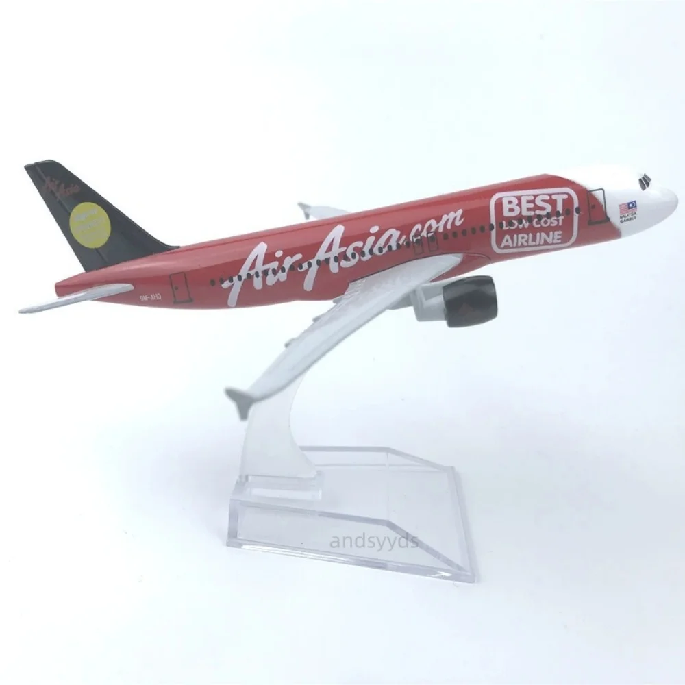 1:400 مقياس لعبة معدنية الطائرات 16 سنتيمتر Airasia ماليزيا A320 محاكاة نموذج طائرة دييكاست طائرة الديكور تذكارية مع قاعدة