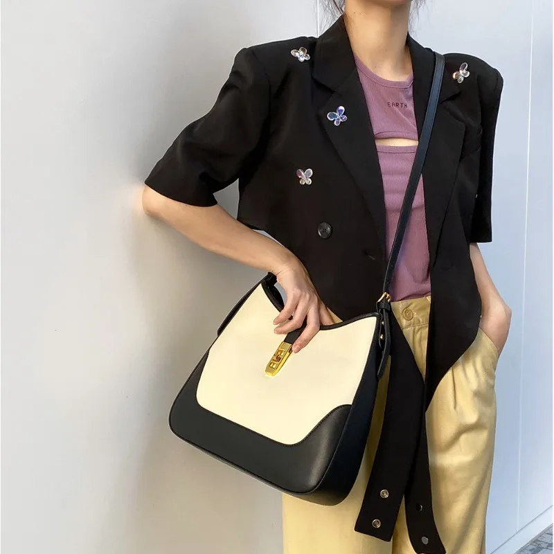 2024 New Fashionable Contrast Color High Grade Cross Shoulder Large Capacity Tote Bag