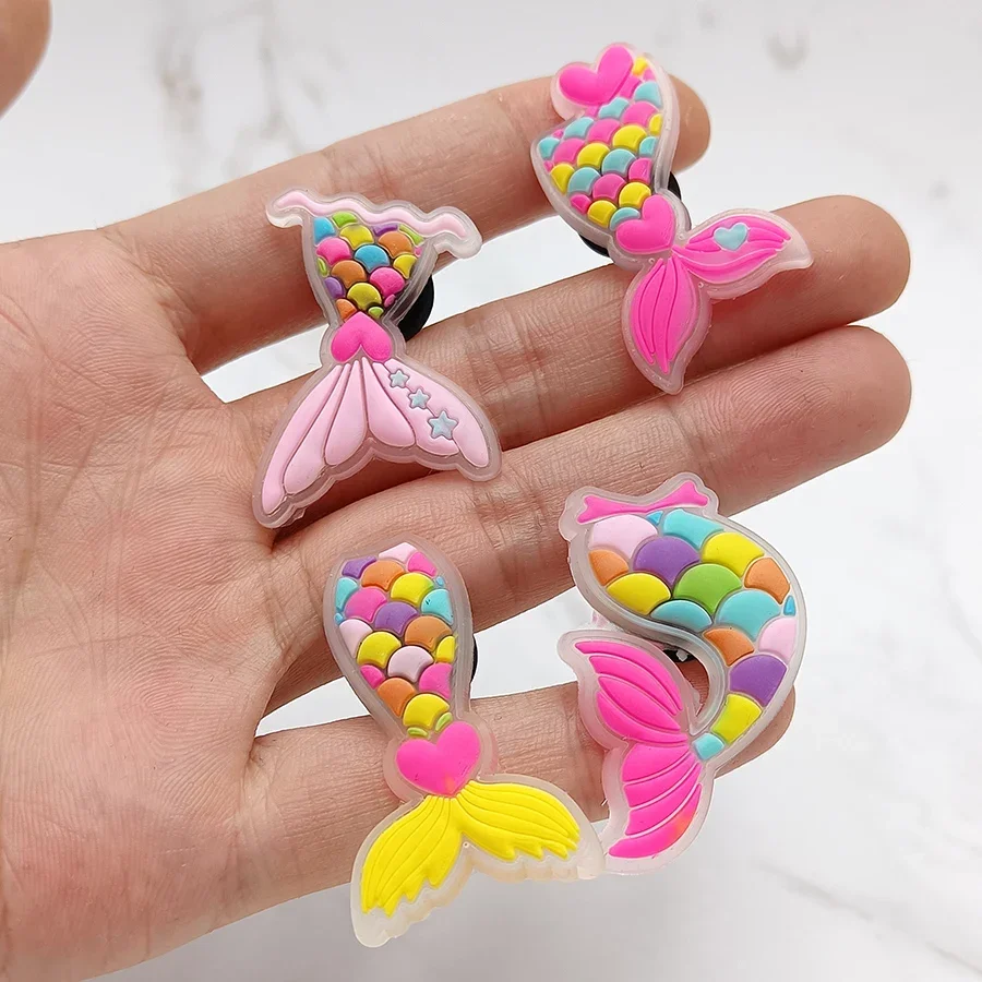 

1Pcs Transparent Design Fish Tail Shoe Charms Sandals Accessories For Wristbands Shoe Buckle Decorations Gift Shoe Clips Badge