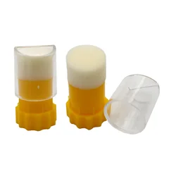 New Queen Bee Marking Bottle Plastic Bee Marker Tube Catcher Cage con stantuffo peluche per attrezzatura da apicoltore