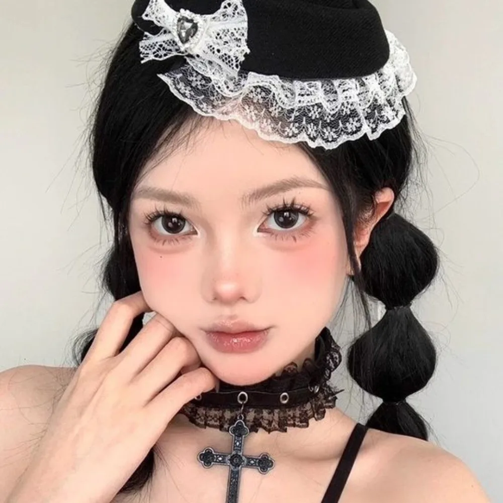 

Headdress Elegant Lace Billycock Hat Exquisite Sweet Bow Pillbox Hat with Hair Clips French Style Heart Crystal Round Hat Party