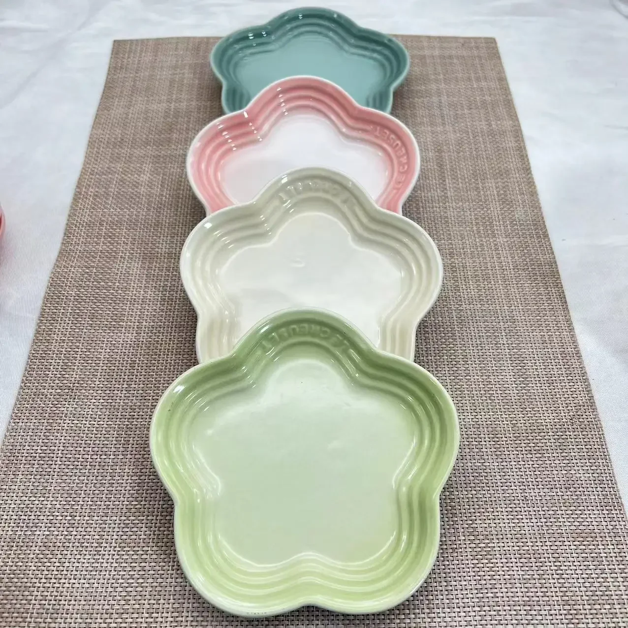 Plum Blossom Small Plate 14cm Sauce Plates French Cool Color Cake Dish Gradual Spit Bone Dishs Tableware Ceramic Dessert