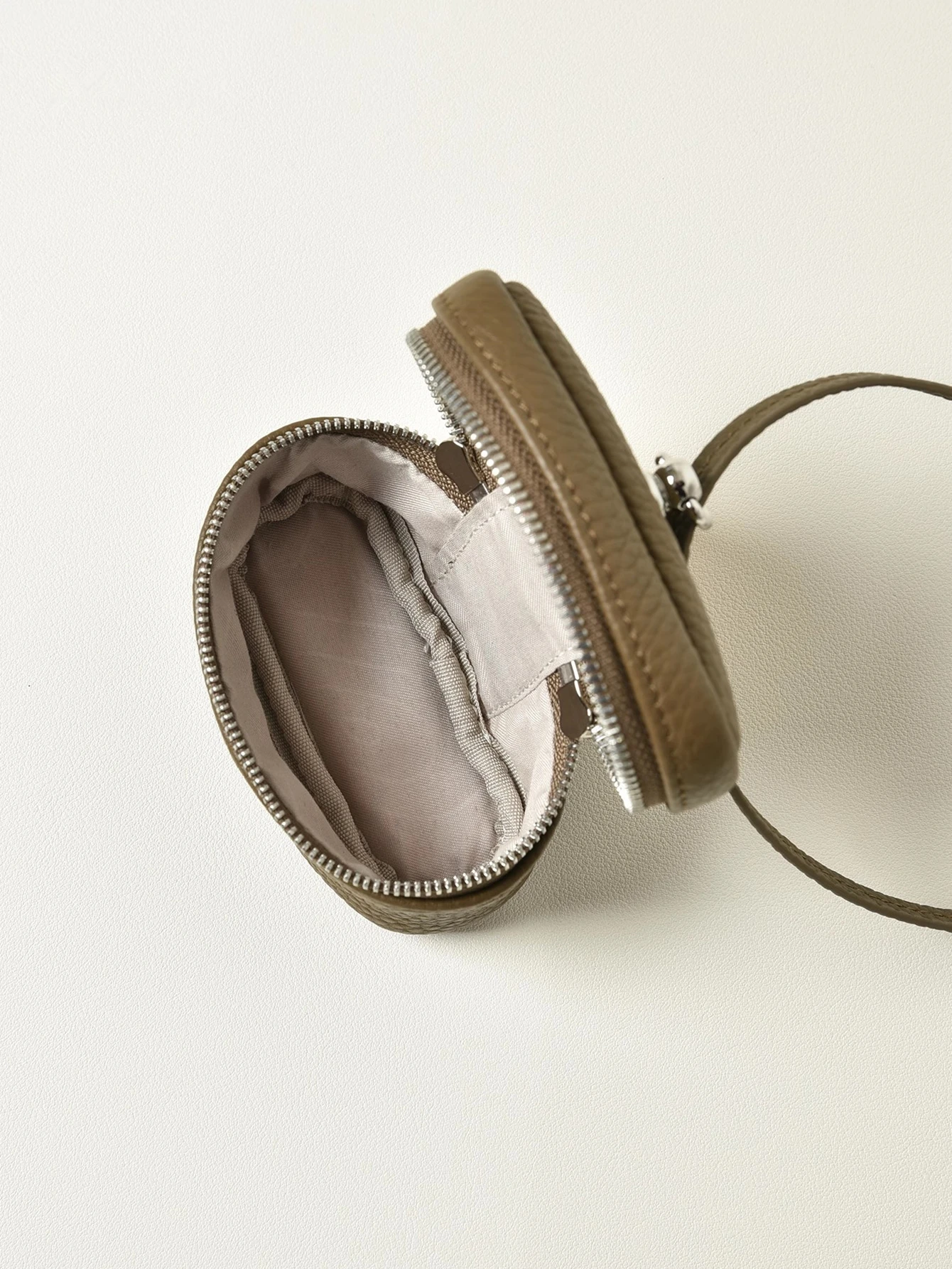 حقيبة كروس صغيرة للنساء من الجلد الصناعي الفاخر، حقيبة بسحاب للإغلاق، تصميم نحيف، حقيبة أحمر الشفاه هدية للفتيات والنساء