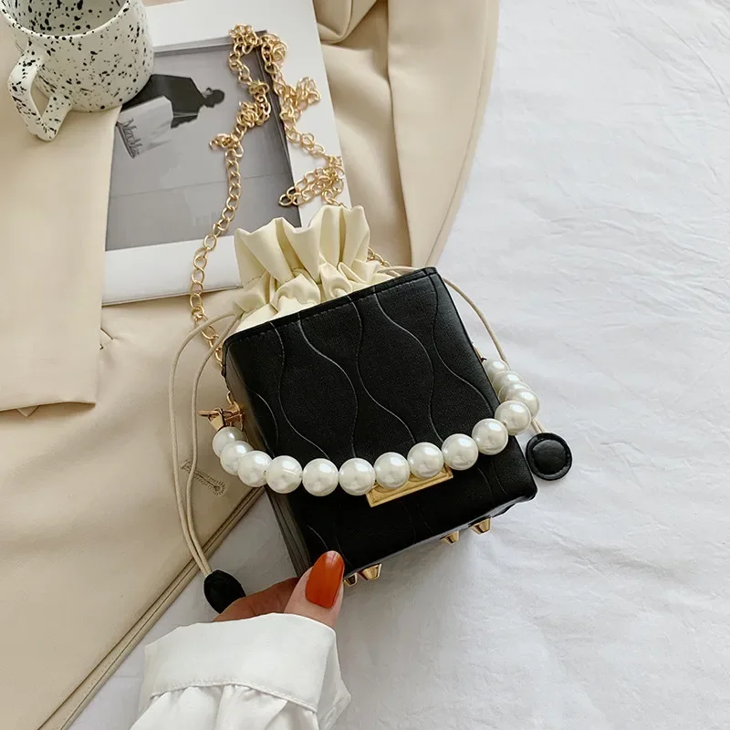 Luxury Pearl Women Handbags Lady Elegant Evening Bags Mini Single Shoulder Crossbody Bags Small Square Bags Box Style Bag