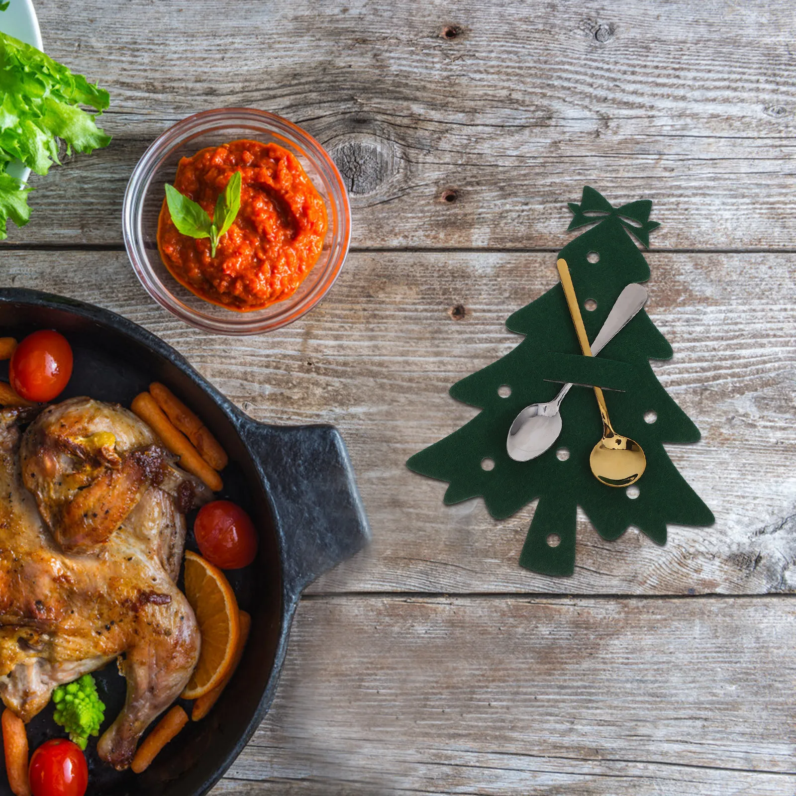 

4Pcs Christmas Cutlery Holders Tree Shaped Silverware Sleeves for Festive Table Settings Christmas Table Decor