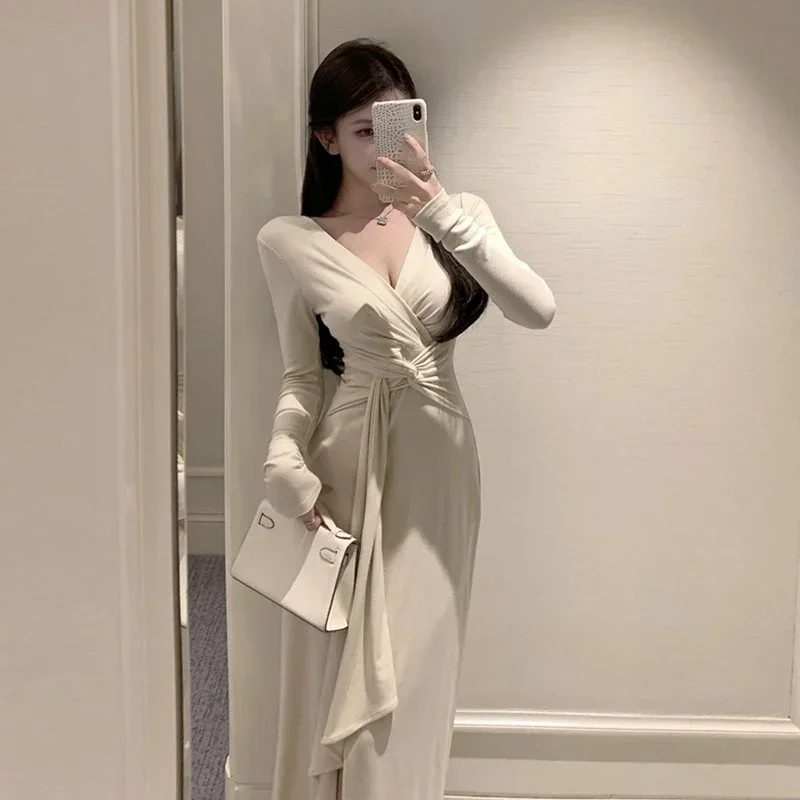 

2025 Summer French Long Sleeve Sexy V-neck Sexy Slit Irregular Dress For Women Slim Fit And Slimming Temperament Elegant DressLI