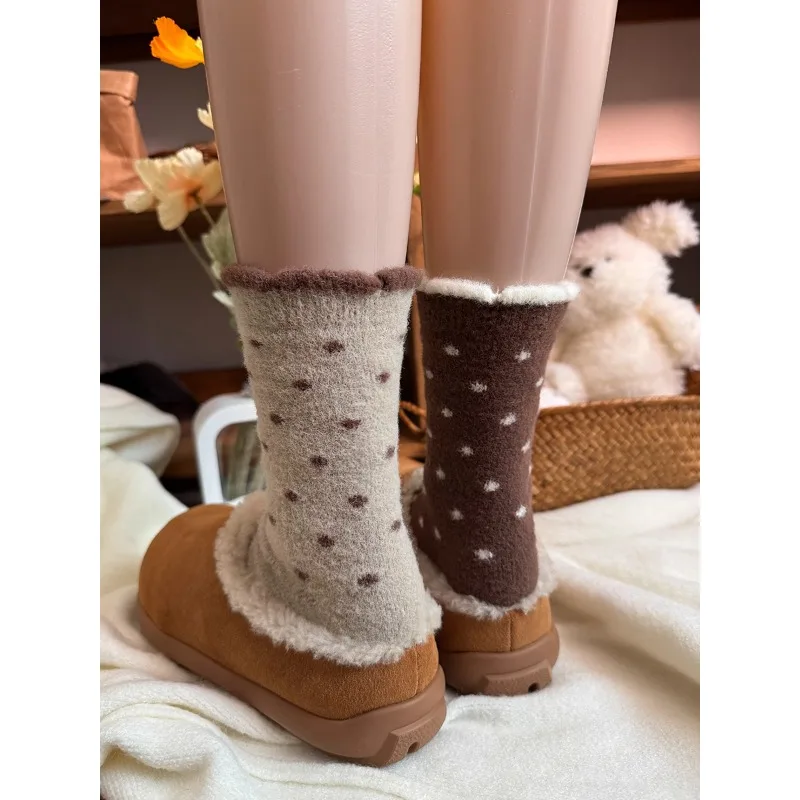 

Женские плюшевые носки Kawaii в горошек, осенне-зимние утолщенные теплые нечеткие носки до середины икры на флисовой подкладке, уютные домашние тапочки (2/3 пары)