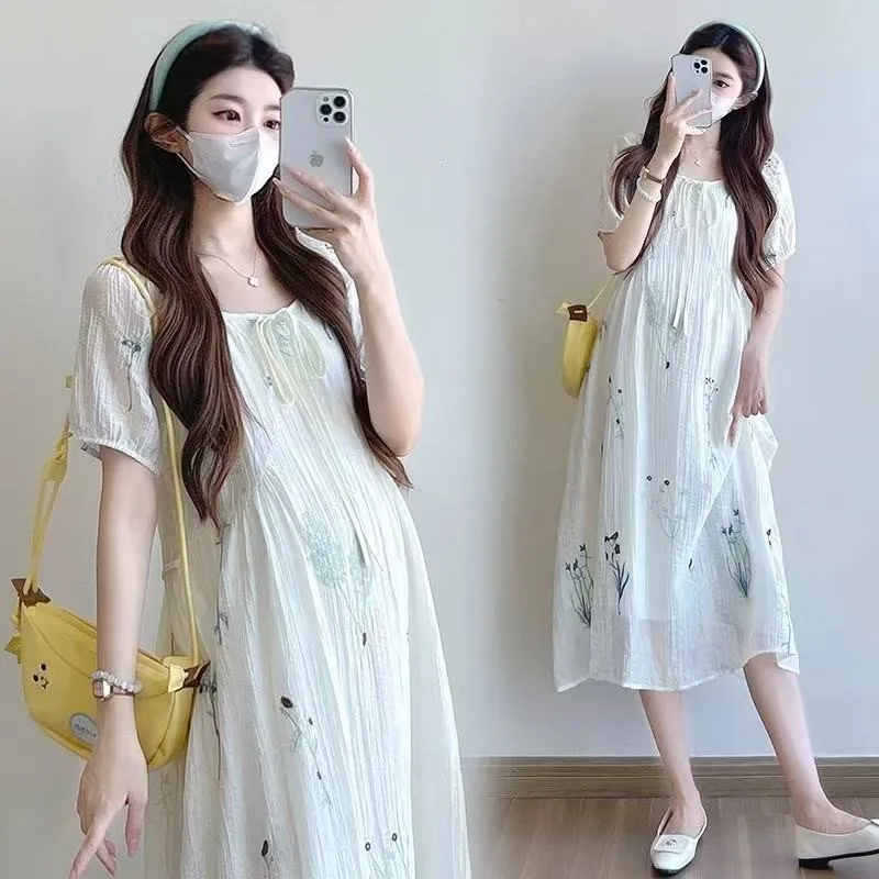 

2025 Pregnant Women's Clothing Summer New Embroidered Flower Pattern Pregnant Women's Long Skirt Dress Maternity Dress LI106