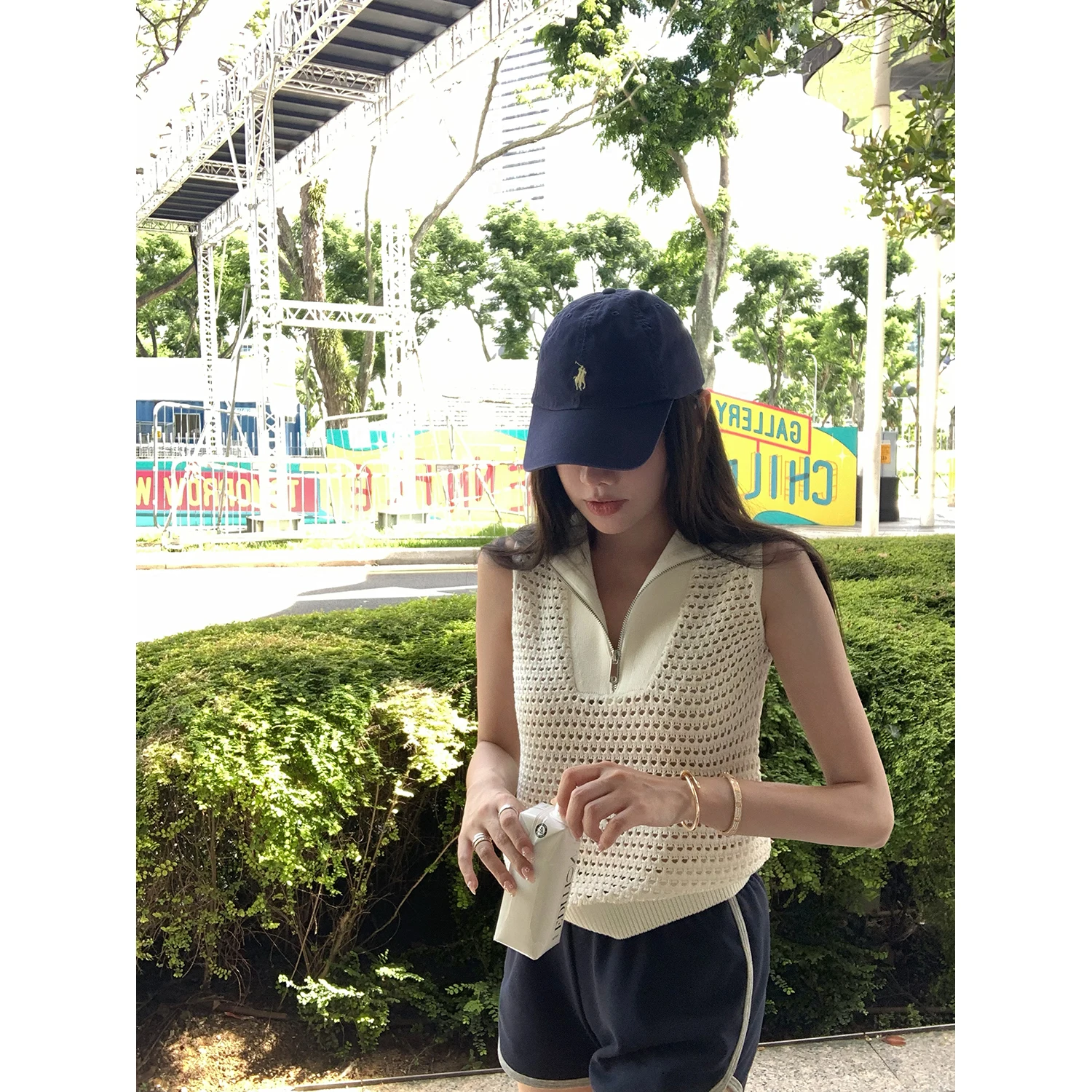 

Silk Hollow out Knitted Vest Women's Svel Top Ele Simple Sle Garden of Angels Brand Commute Sle Faion