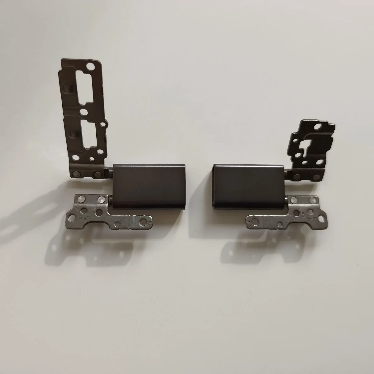 

New Lcd Bracket Hinges For Lenovo YOGA C550-14 FLEX5-14ARR FLEX5-14IIL Screen Hinge