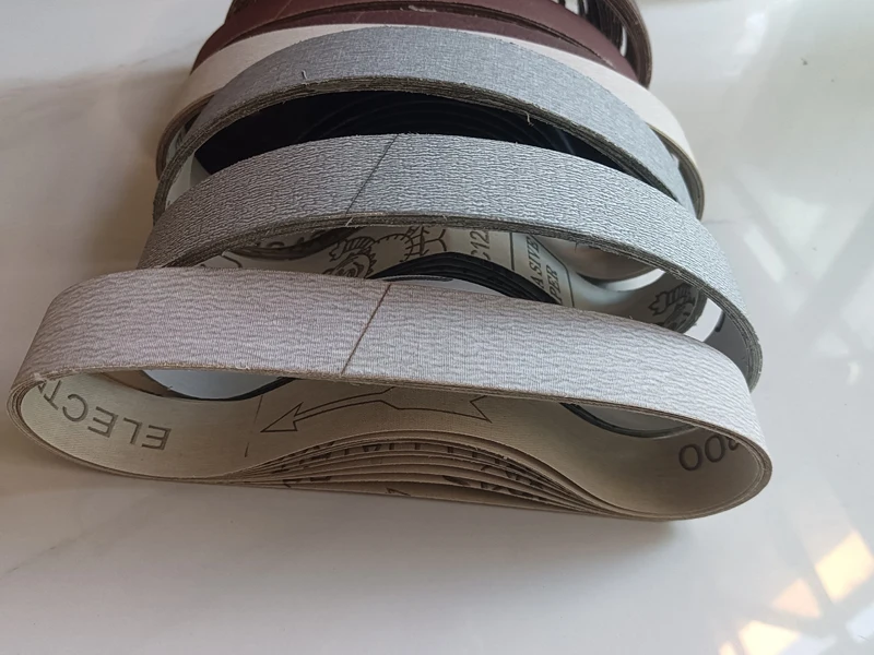 サンディングベルト 533*30 ミリメートル酸化アルミニウム小型フラットサンディングベルト木工金属研削と研磨 40 # -1500 #