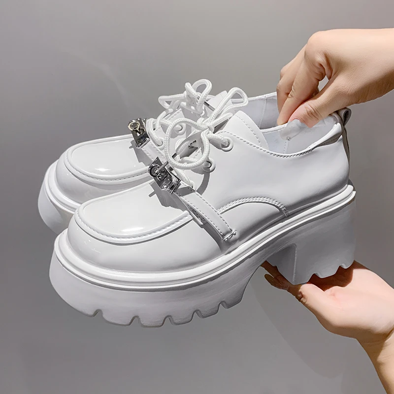 

Black Round-Headed Thick Heel Retro Small Leather Shoes Spring And Autumn 2025 New British Style Joker Lace-Up Women'S Shoes