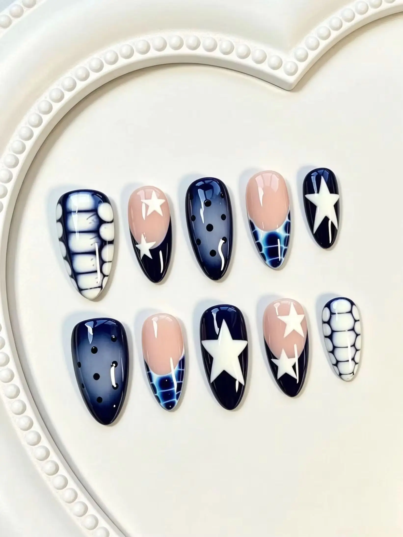 10-Piece Set of Navy Blue Nude Pink Five-Pointed Star Y2K Sweet Cool Almond Nails, Millennium Sweet Cool Crocodile Pattern Polka Dot Handmade Fake Nail Patches