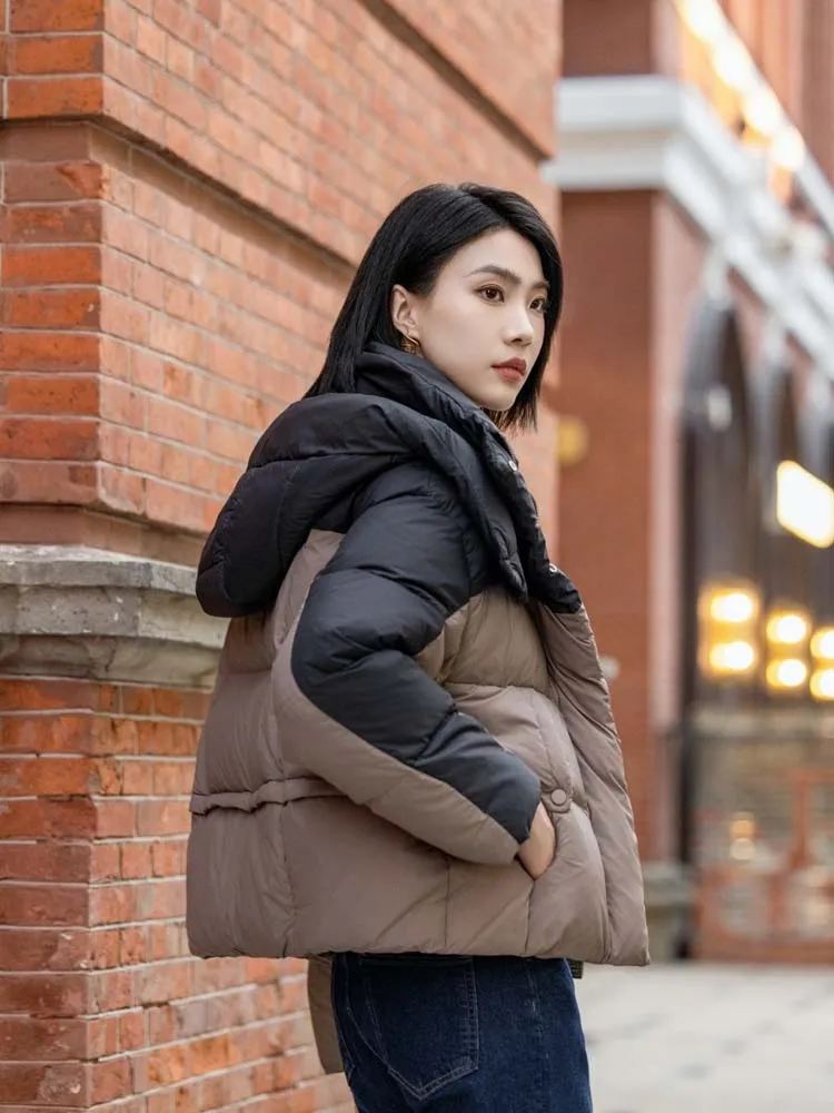 Fashion contrast color goose down jacket with hooded Women's 2025 Winter Warm Loose short puffer coat High quality INKEO DJ520