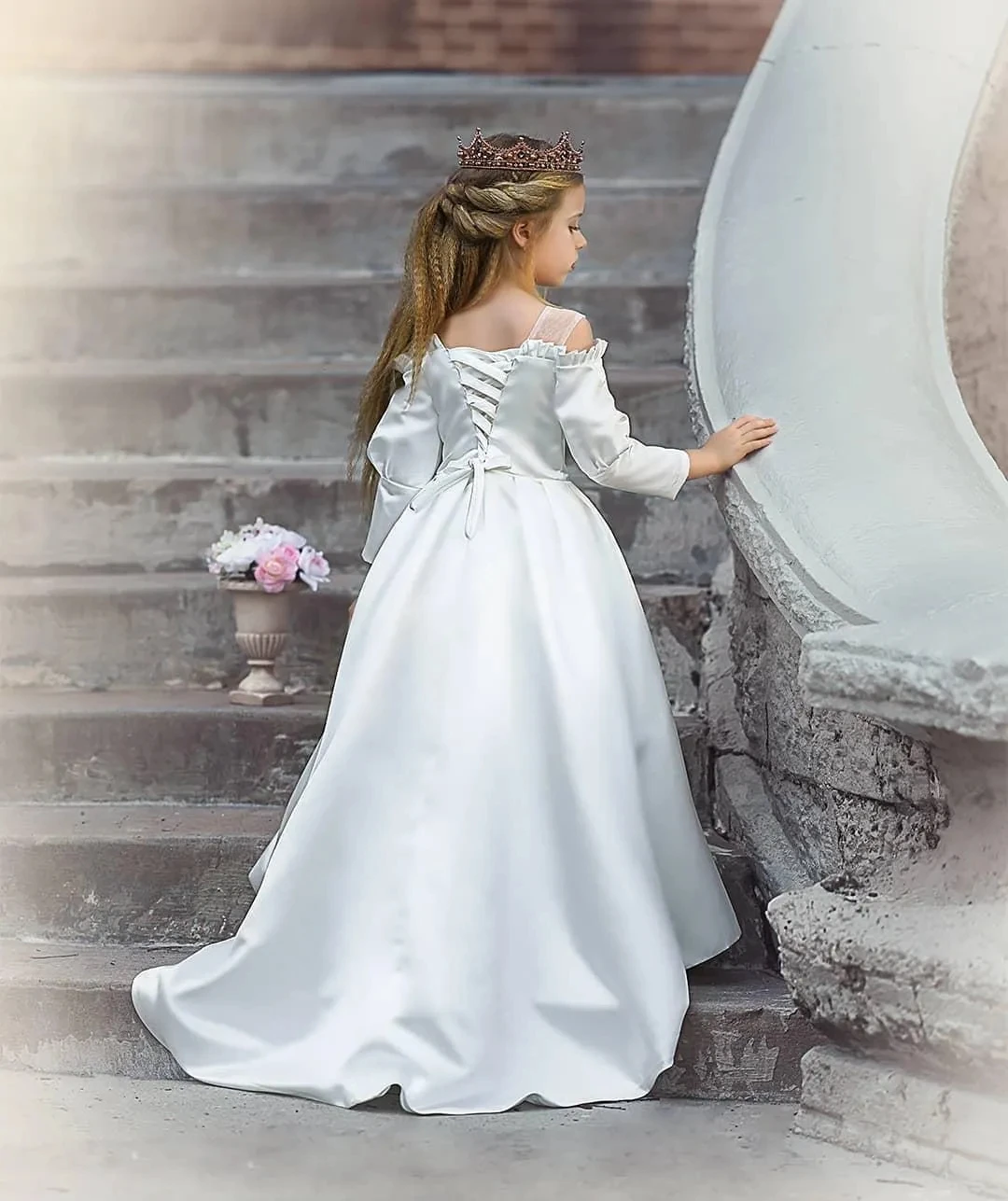 Classy A Line Long Sleeves Flower Girl Dresses For Wedding Off The Shoulder Toddler Pageant Gowns Sweep Train Satin Kids Prom Dr