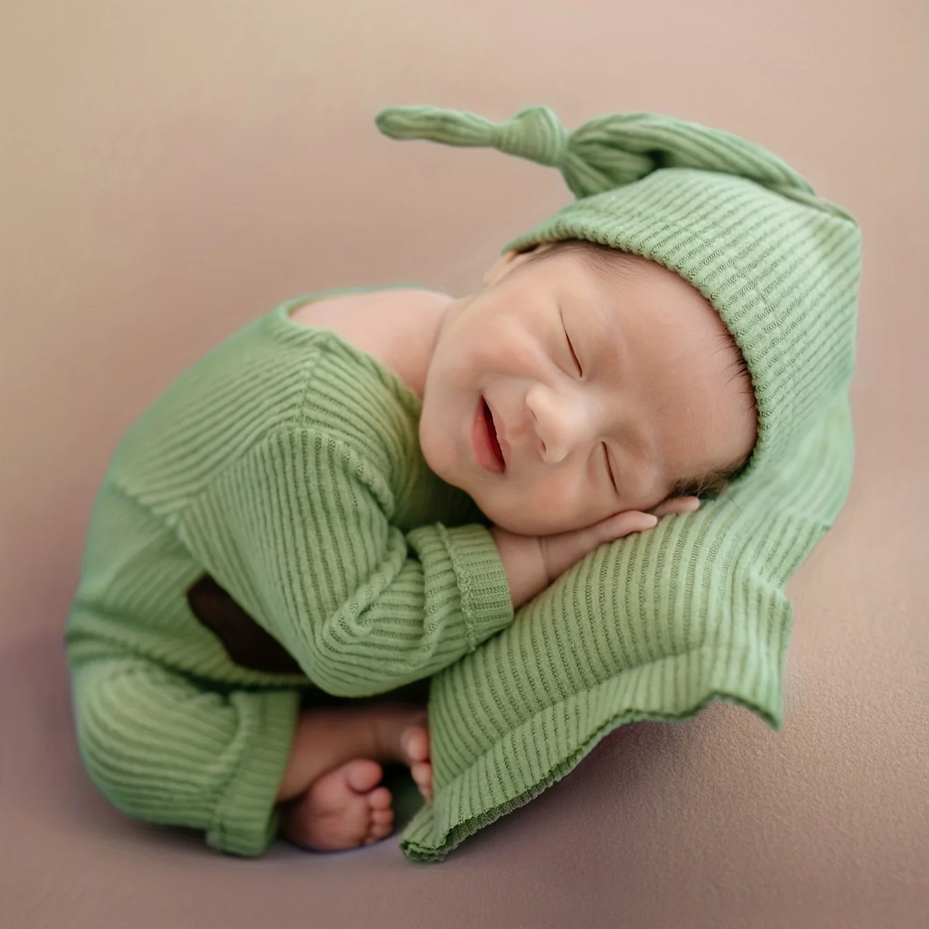 3 Pieces Set Newborn Boy  Photo Shooting Outfits Patch Pocket Jumpsuit Tail Hat Set with Pillow Baby Photography Clothes