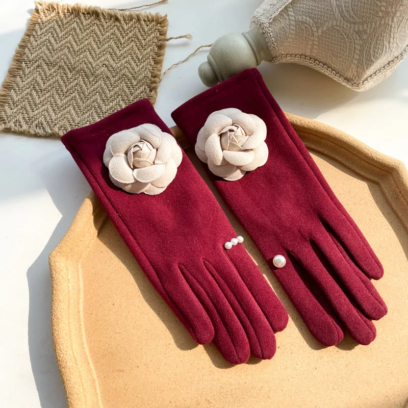 

Fashion Elegant Rose Gloves for Women Flower Pearls on Wrist Plush Lining Woman Winter Gloves Gift