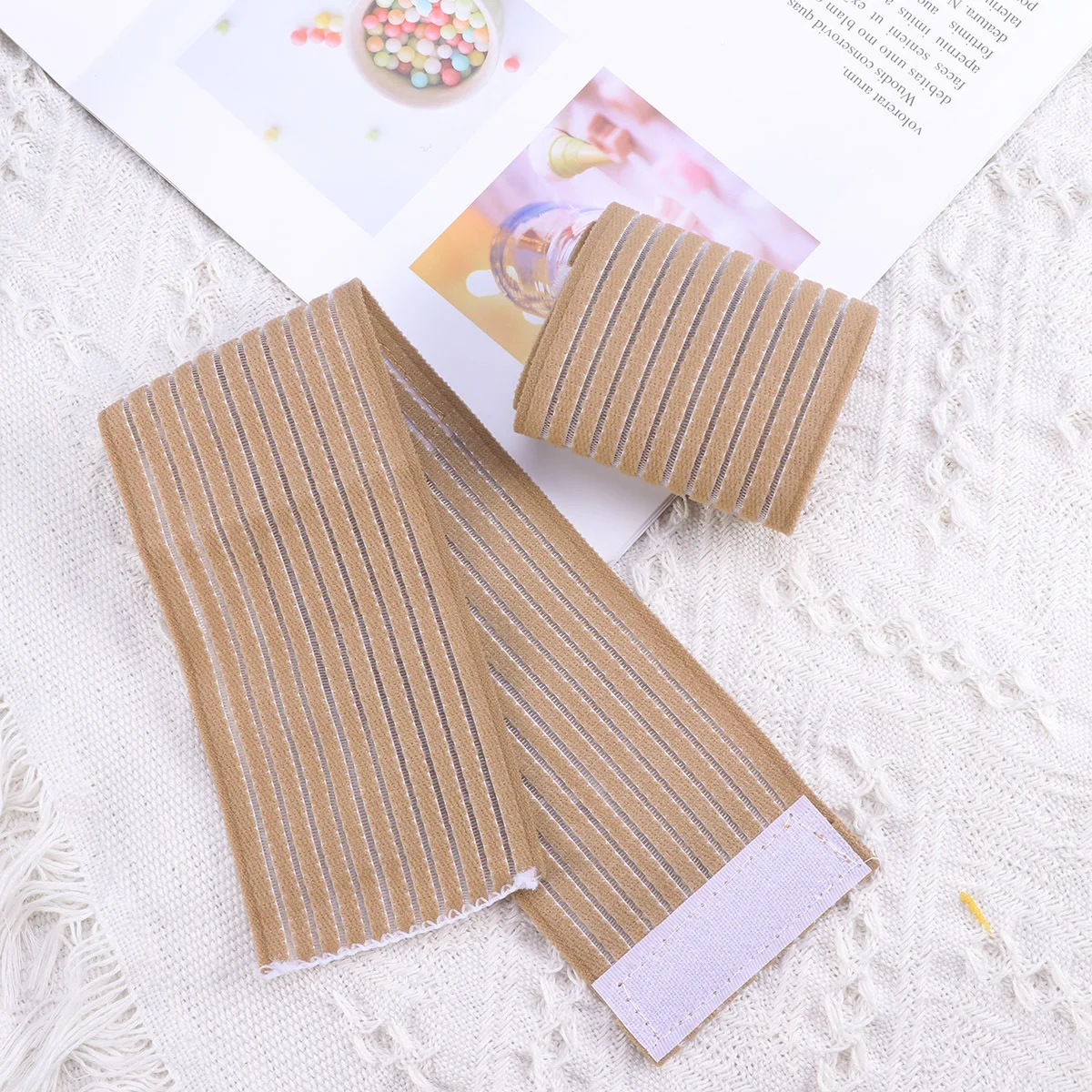 

1Pair Adjustable Elastic Wrist Protector Bandage Beige for Carpal Tunnel Pain Relief Durable Nylon Wrist Protector