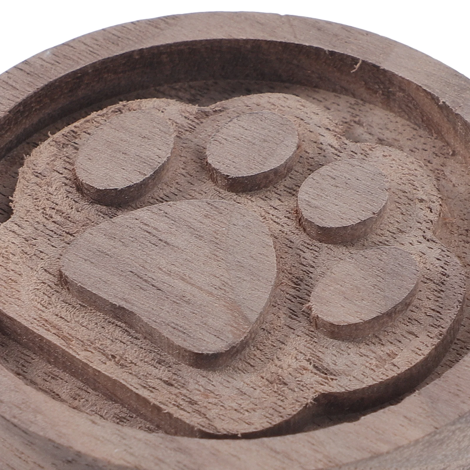 

Wooden Aroma Diffuser with Absorbent Design Subtle Fragrance Dispenser for Desk Bathroom Office Car Use Essential Oil Compatible