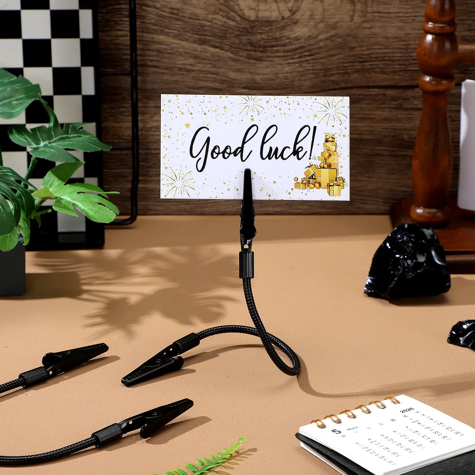 

2Pcs Double Ends Alligator Clamps Photo Clip Holder Memo Note Card Display Clamp for Soldering Wire DIY Craft Wall Picture