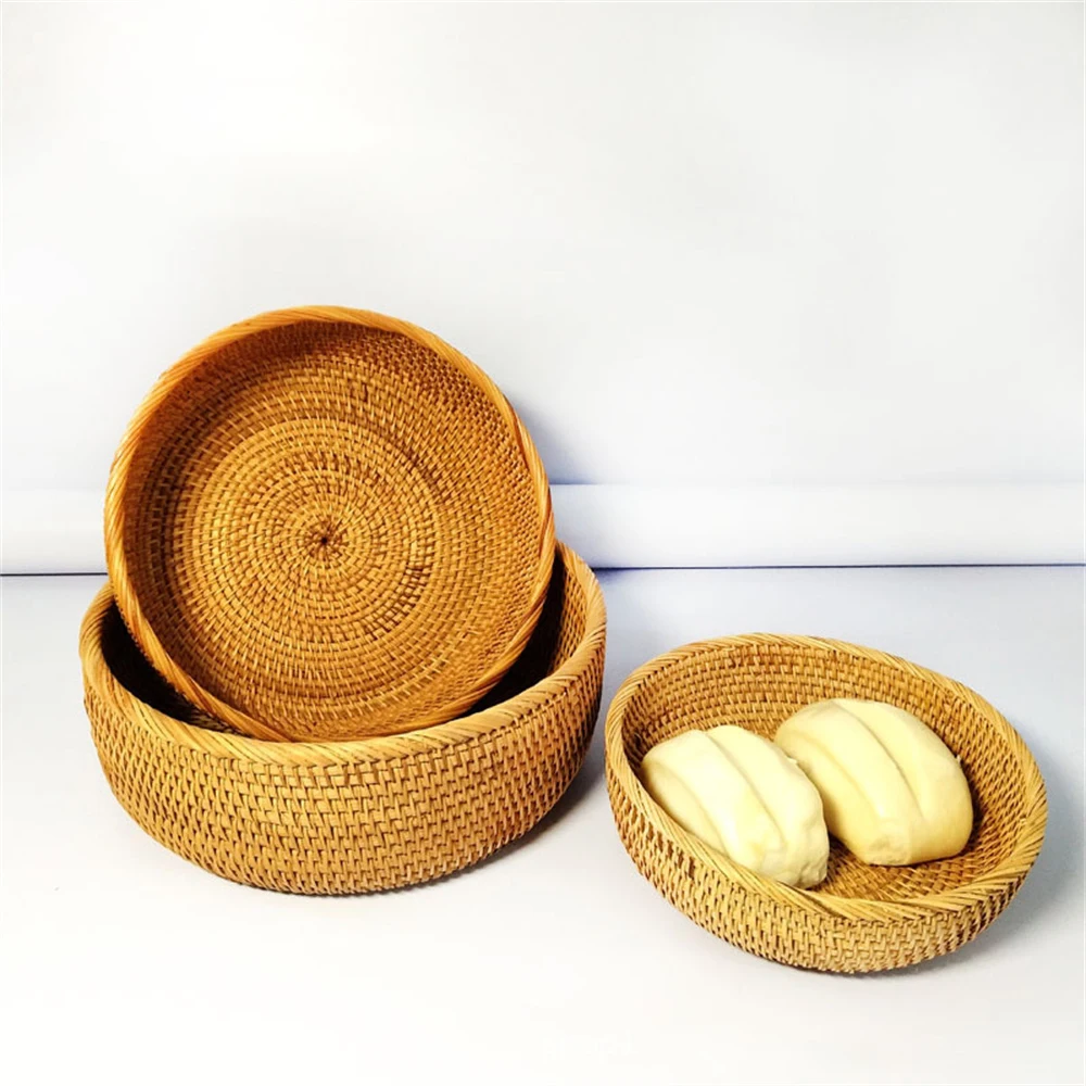 

Hand Woven Round Rattan Fruit Basket Wicker Food Tray Woven Storage Rack Vegetable Basket Wicker Picnic Tray