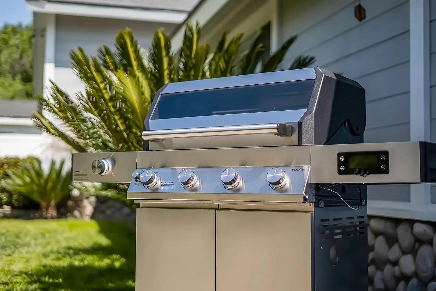 Denali 405 4-Burner Liquid Propane Gas Smart bbq Grill Stainless Steel with Smart technology, Side Burner and Knob Controls