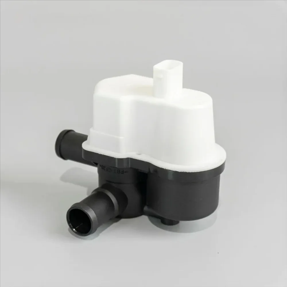 Fuel Vapor Leak Detection Pump For Volvo S60 S80 S80 V70 XC70 XC90 Model Code 30774518