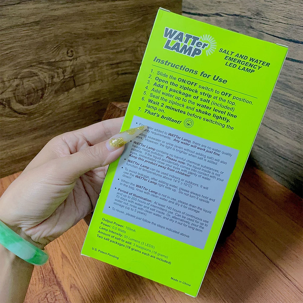 lampada-de-emergencia-led-portatil-para-camping-3-em-1-a-prova-d'Agua-economizadora-de-energia-reutilizavel-suprimentos-de-viagem-para-carro-praia-e-atividades-ao-ar-livre