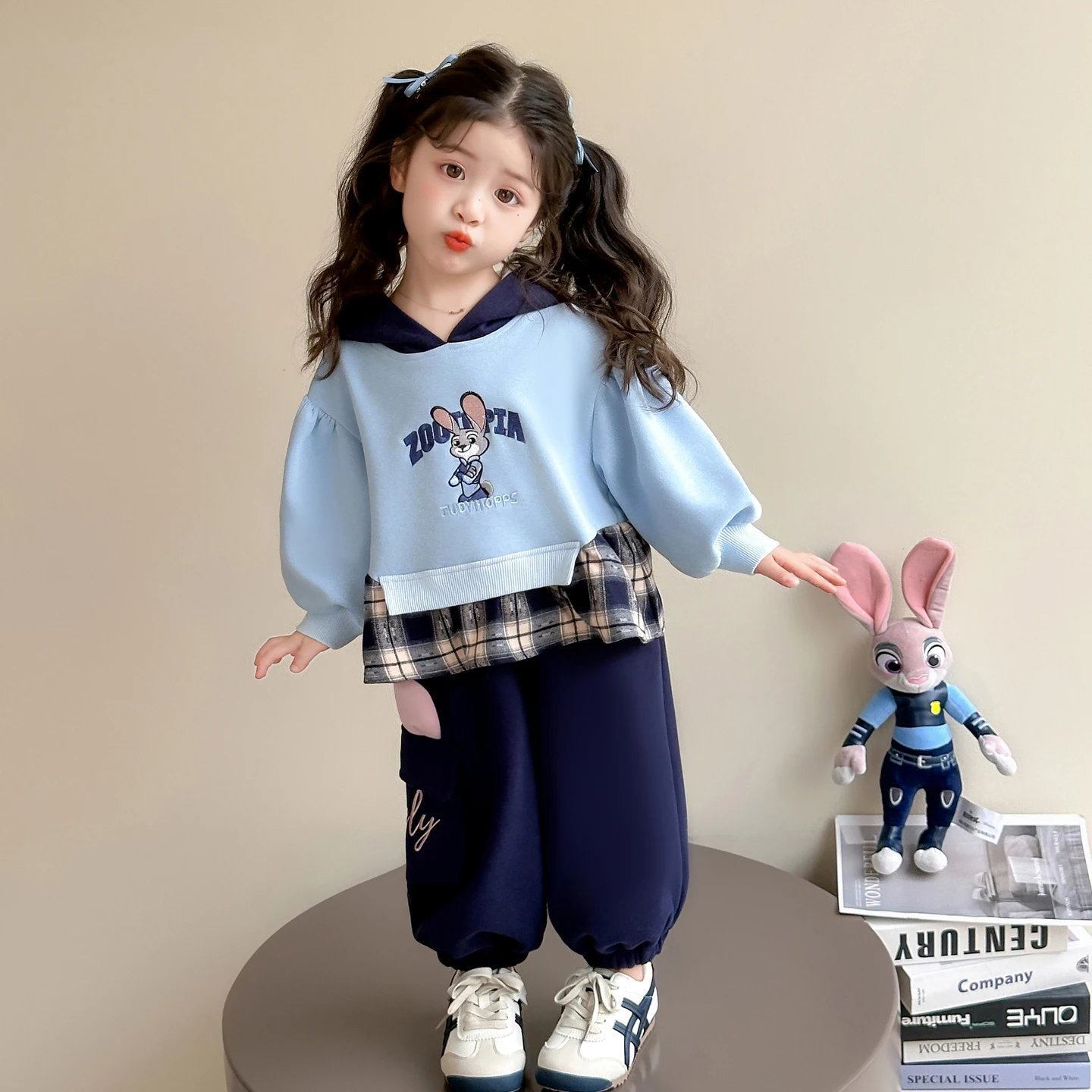 

Disney Girls' Hooded 2Pcs Set Cute Kids Rabbit Ears Long Sleeved Sweatshirt Korean Style Patchwork Cartoon Sweatpants Suit