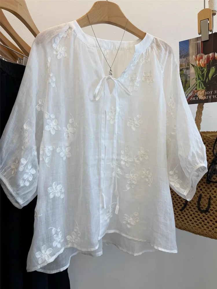 

2025 праздничная богемная белая рубашка с 3D вышивкой и v-образным вырезом, галстук, свободный рукав-фонарик, защита от солнца, пляжная рубашка, топы, женские блузки