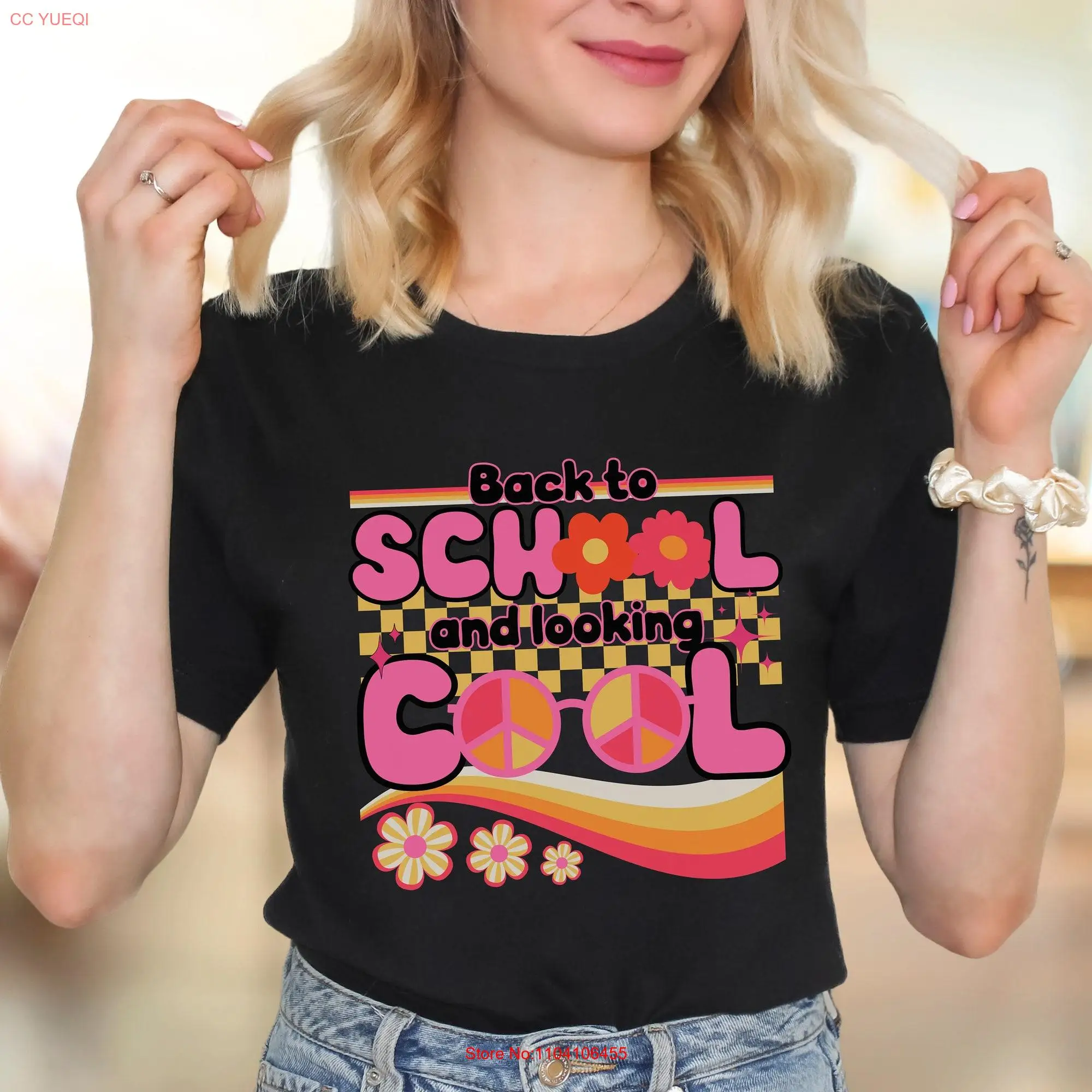 Retro Style Back to School and Looking Cool T shirt for Teachers Perfect Teacher Appreciation Week Fun Matching Grade Level