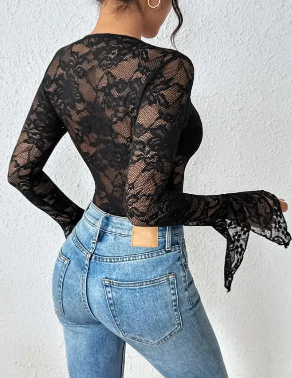 

2026 Sexy Spicy Girl Lace V-Neck Slimming Black Short Jumpsuit Summer New Style Female Fashion Skinny Elegant Bodysuits