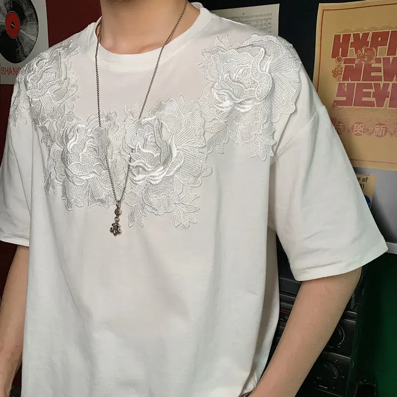 

Men's Embroidered 3D Floral Print T-Shirt Short Sleeve Crew Neck Summer Top Fashion Casual Tees for Men Breathable Cotton Shirt