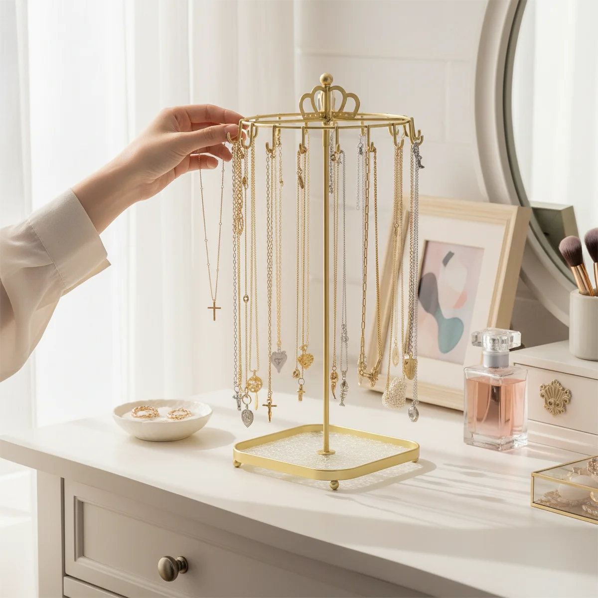 Gold-Plated Iron Shaped Jewelry Stand – Multi-Hook, Bottom Tray, Dual-Purpose Storage/Display, Stable Anti-Tipping