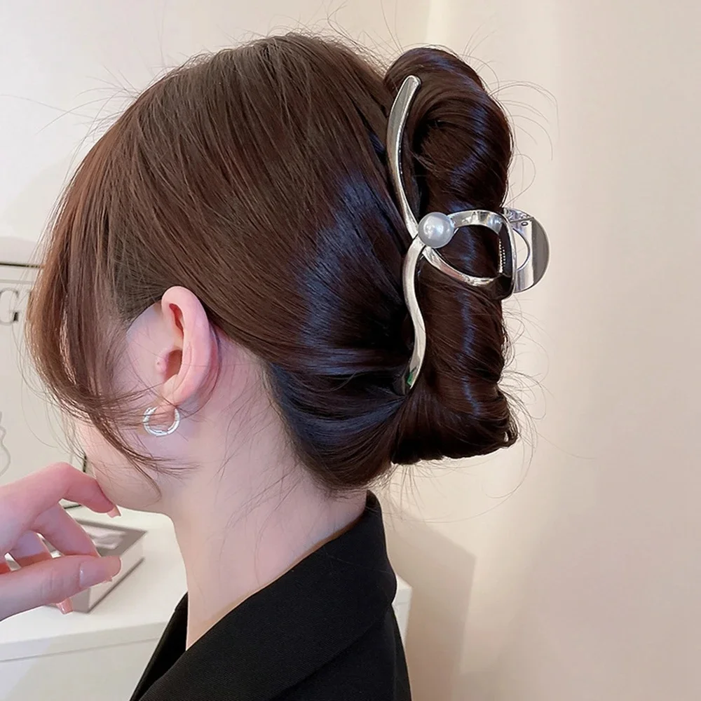 Modische Perlen-Haarklammer für Frauen Unregelmäßige Punk-Vintage Haarspangen Stilvolles Accessoire für Erwachsene – Detail 5