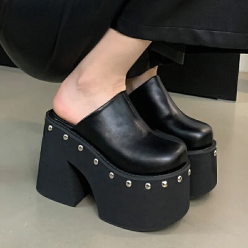 

New Style Solid Platform Rivets Women Slippers Fashion Designder Thick Bottom High Heels Shoes Summer Party Dress Zapatos Mujer