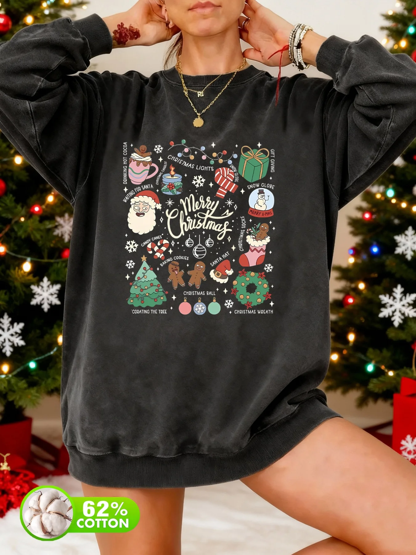 Vintage Women's Washed Round-Neck Sweatshirt with Christmas-Themed Prints for Autumn and Winter.