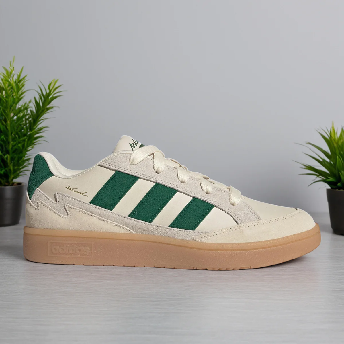 

Оригинальные мужские и женские повседневные теннисные туфли Adidas WCARD ADV JQ4529