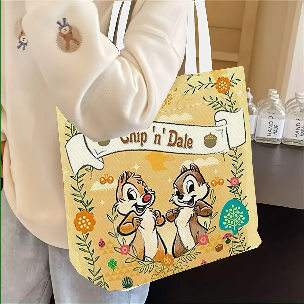 A multifunctional female zipper bag with cute squirrel patte
