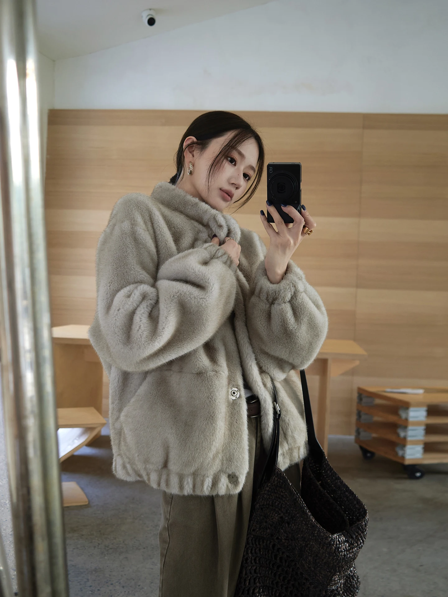 

Camelux Line Eco-Friendly Fur Jaet Inteated Fabric Hair Outerwear Warm Casual Sle Long Sve Loose Fit Women's Coat