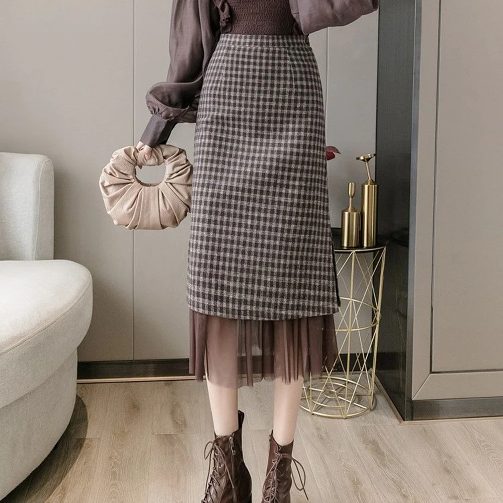 

Woolen plaid skirt autumn and winter 2025 new plaid foreign style small man a word hip wrap medium and long skirt