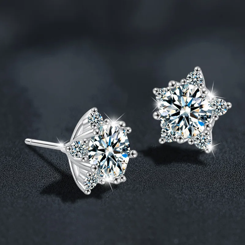 S925 الفضة الذهب الأبيض مطلي 1CTx2 D اللون البنتاغون قص مويسانيتي وأقراط للنساء ، أنيقة غرامة مجوهرات هدية