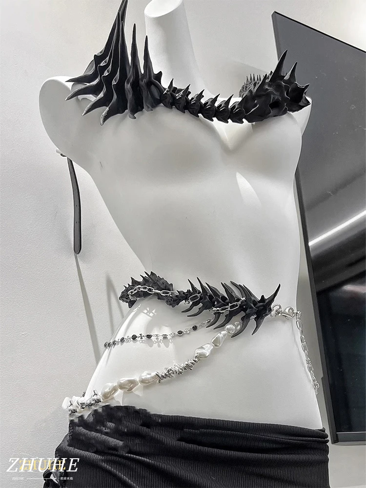 

ZHUHE The Spine Pearl Waist Chain In The Neo-Gothic Style Is A Jewelry Accessory For Men And Women As A Party Gift