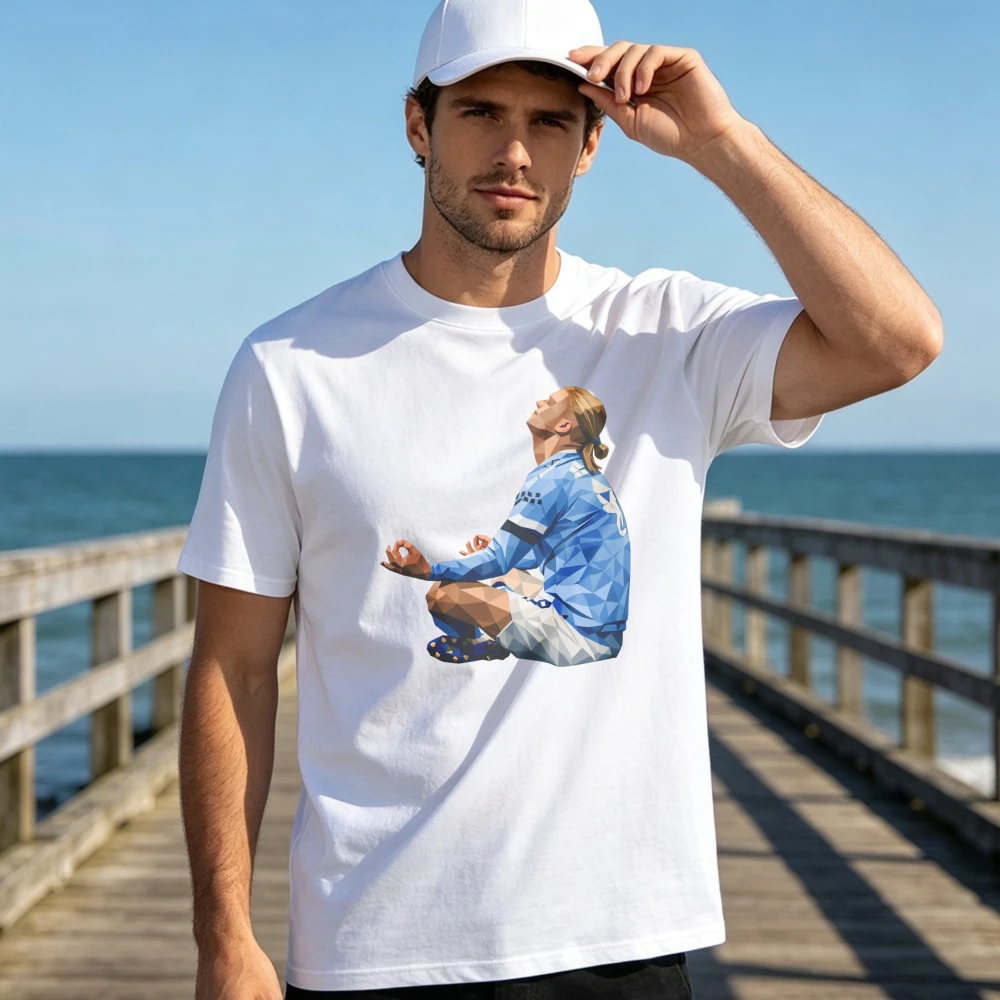 Street Fashion Pose - Camiseta Haaland Celebration Figure: Camiseta Divertida