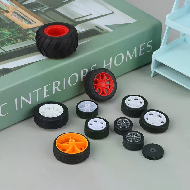 10PCS PC Toy Wheel Rubber Rim Tyres DIY Mini Technology 4WD Colorful Tires Hole Dia 2mm 2.5mm 3mm for RC Model Cars Toycars Part